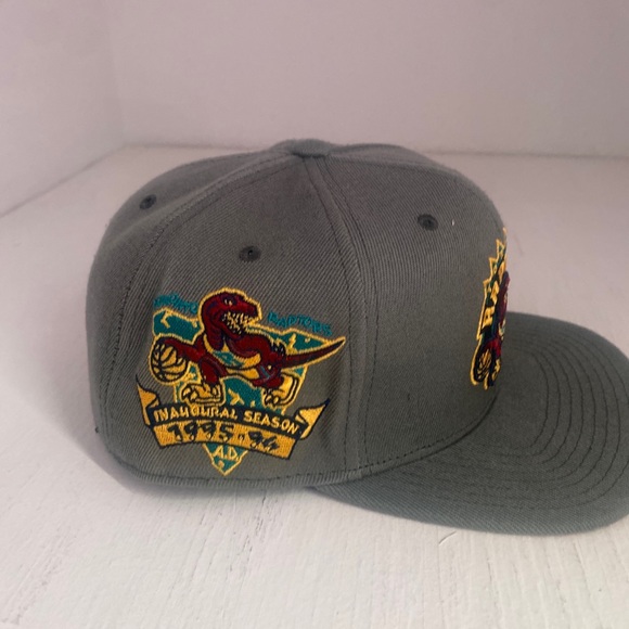 1995 raptors fitted hat-7 1/2 - Picture 2 of 5